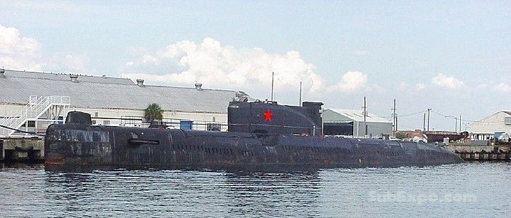 sub-side.jpg (125379 bytes)